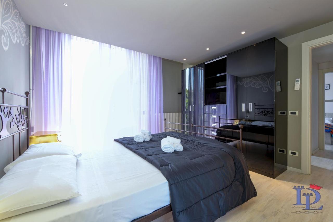 Desenzanoloft Official Partner Marriott Homes & Villas - Villa Meraviglia เดเซนซาโนเดลการ์ดา ภายนอก รูปภาพ